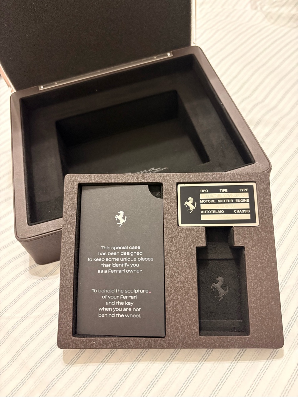 Ferrari Roma Spider Ferrari Collector Presentation Box / Display Case - Picture 7 of 8